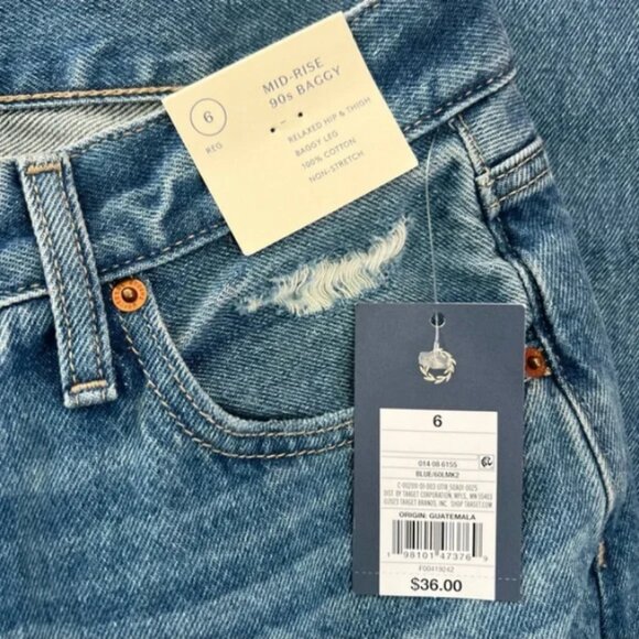 Women's Mid-Rise 90's Baggy Jeans - Universal Thread Medium Wash 6 - Picture 4 of 6